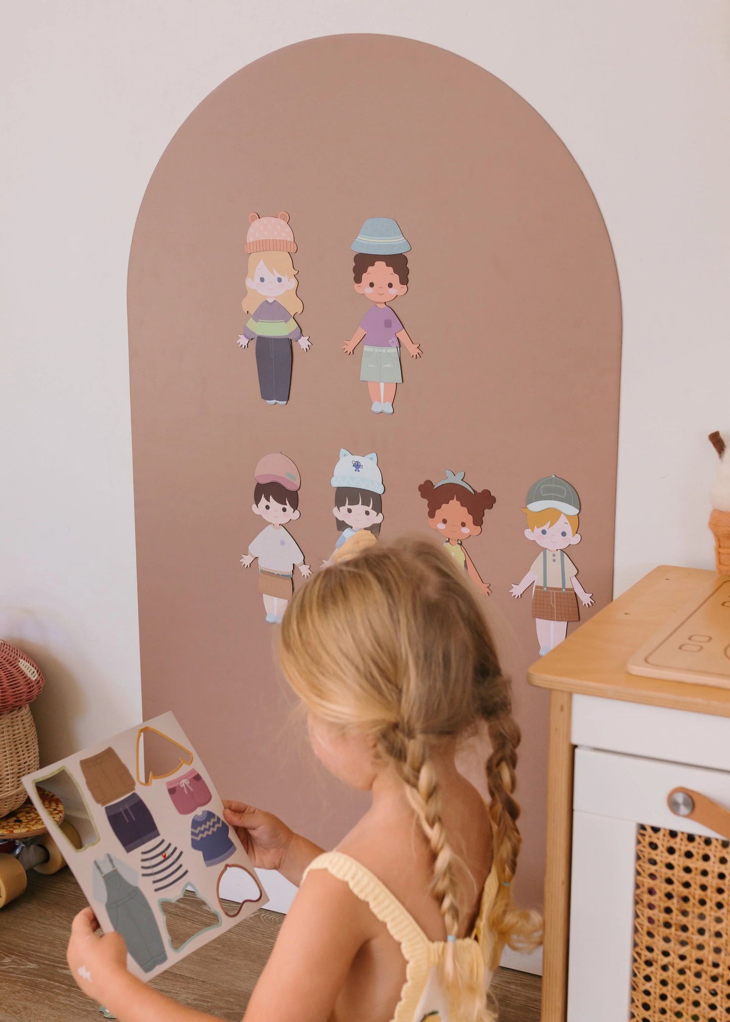SmartyPals - Dress Me Up Magnet Set | Mix & Match Magnetic Dolls for Kids
