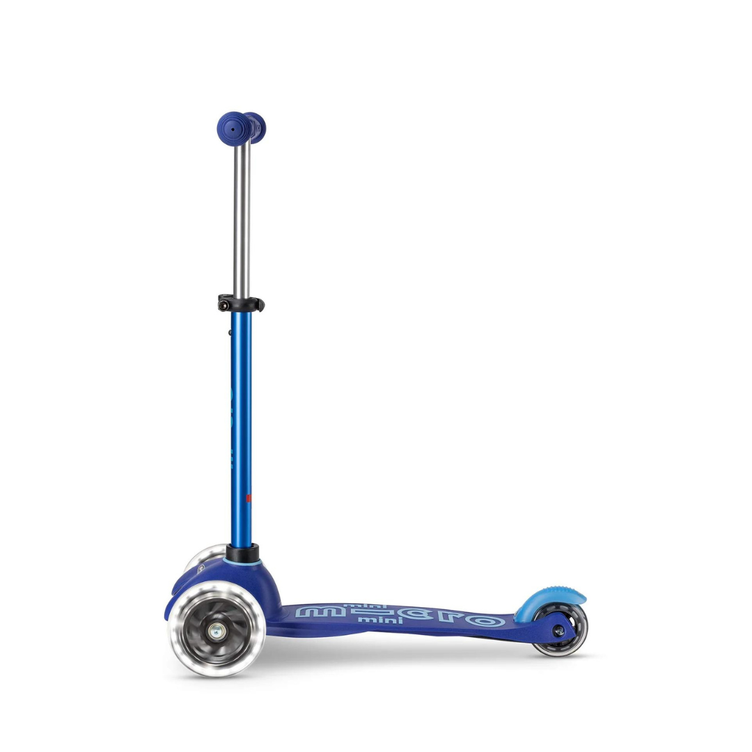 Micro Scooter Mini Deluxe LED Blue