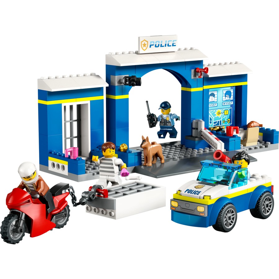 LEGO City Police Station Chase 60370