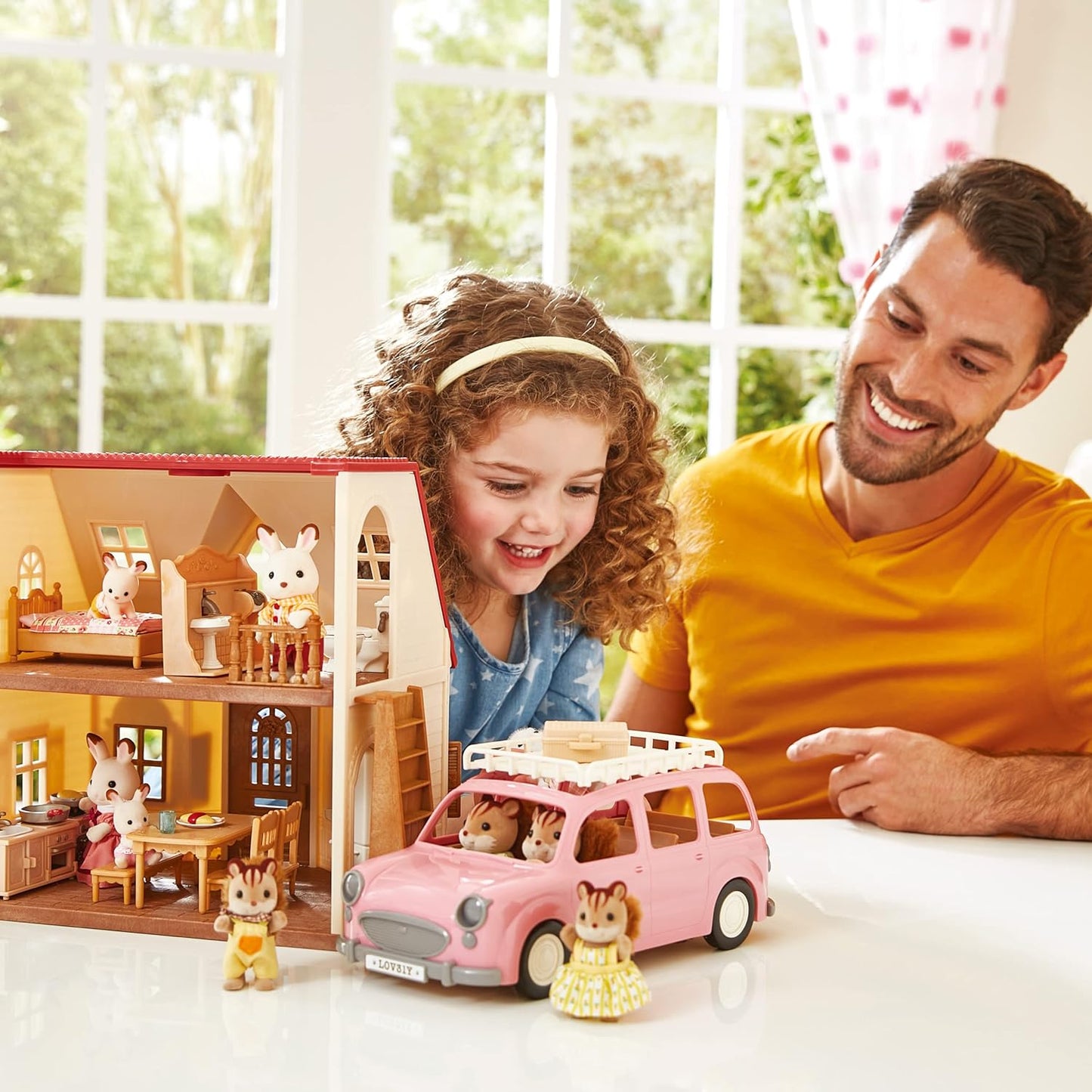 Sylvanian Families - Family Picnic Van