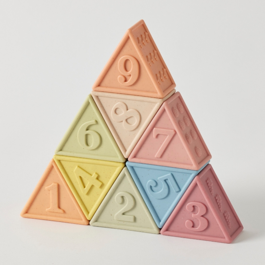 Jiggle & Giggle - Triangle Counting Stacker