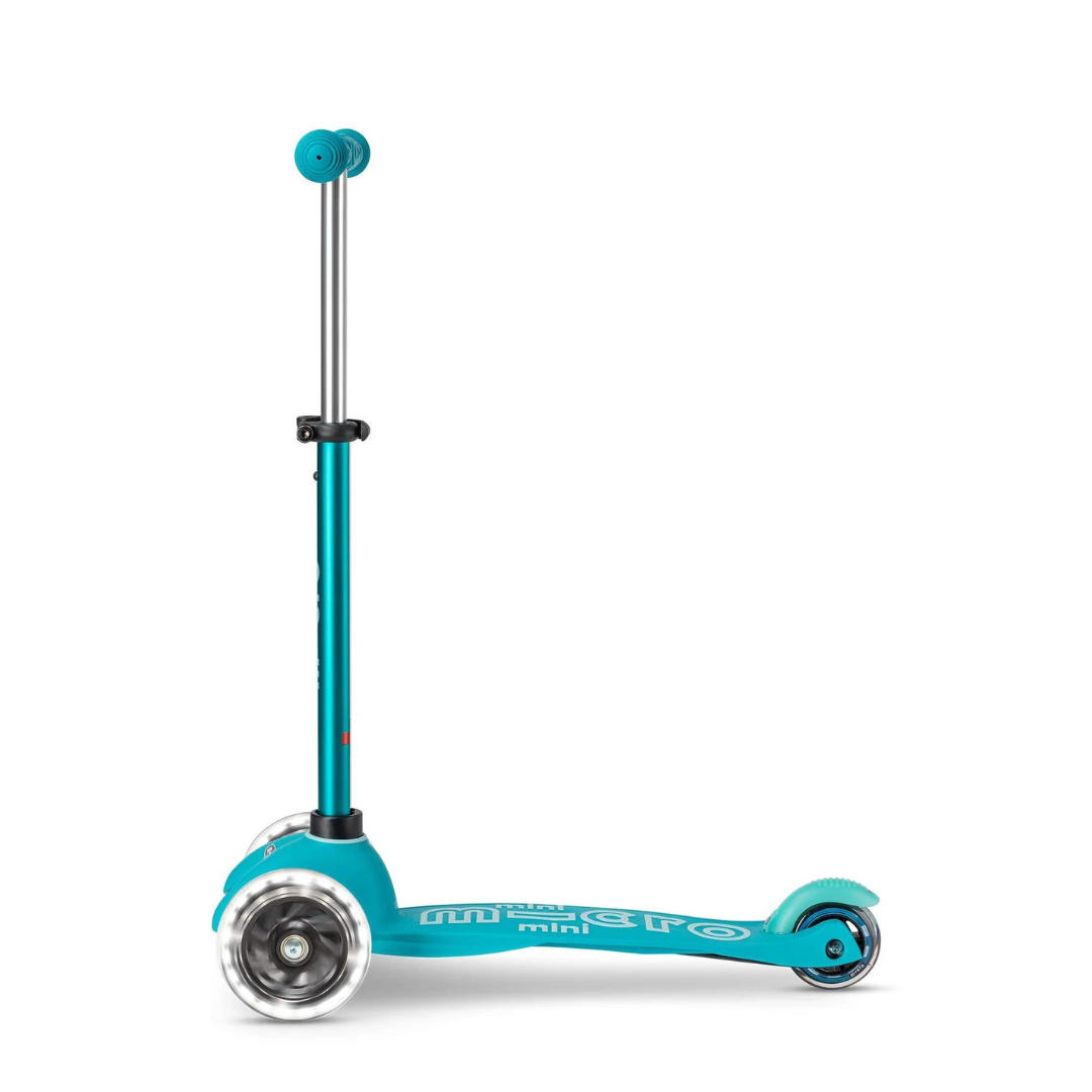 Micro Scooter Mini Deluxe LED Aqua