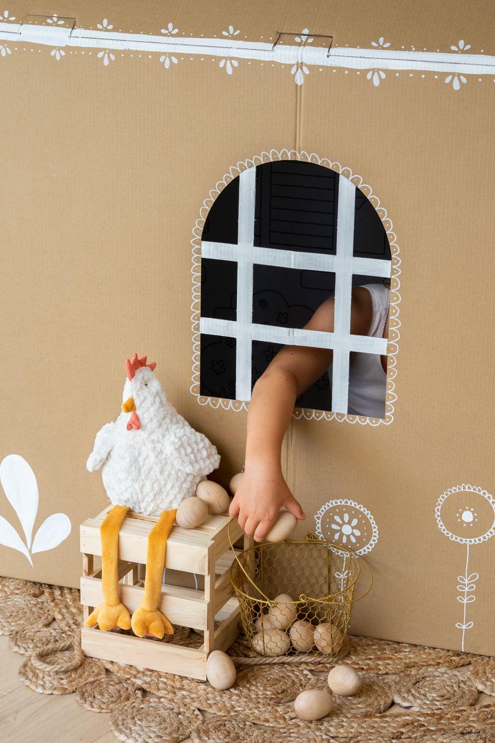 Nana Huchy - Charlie the Chicken