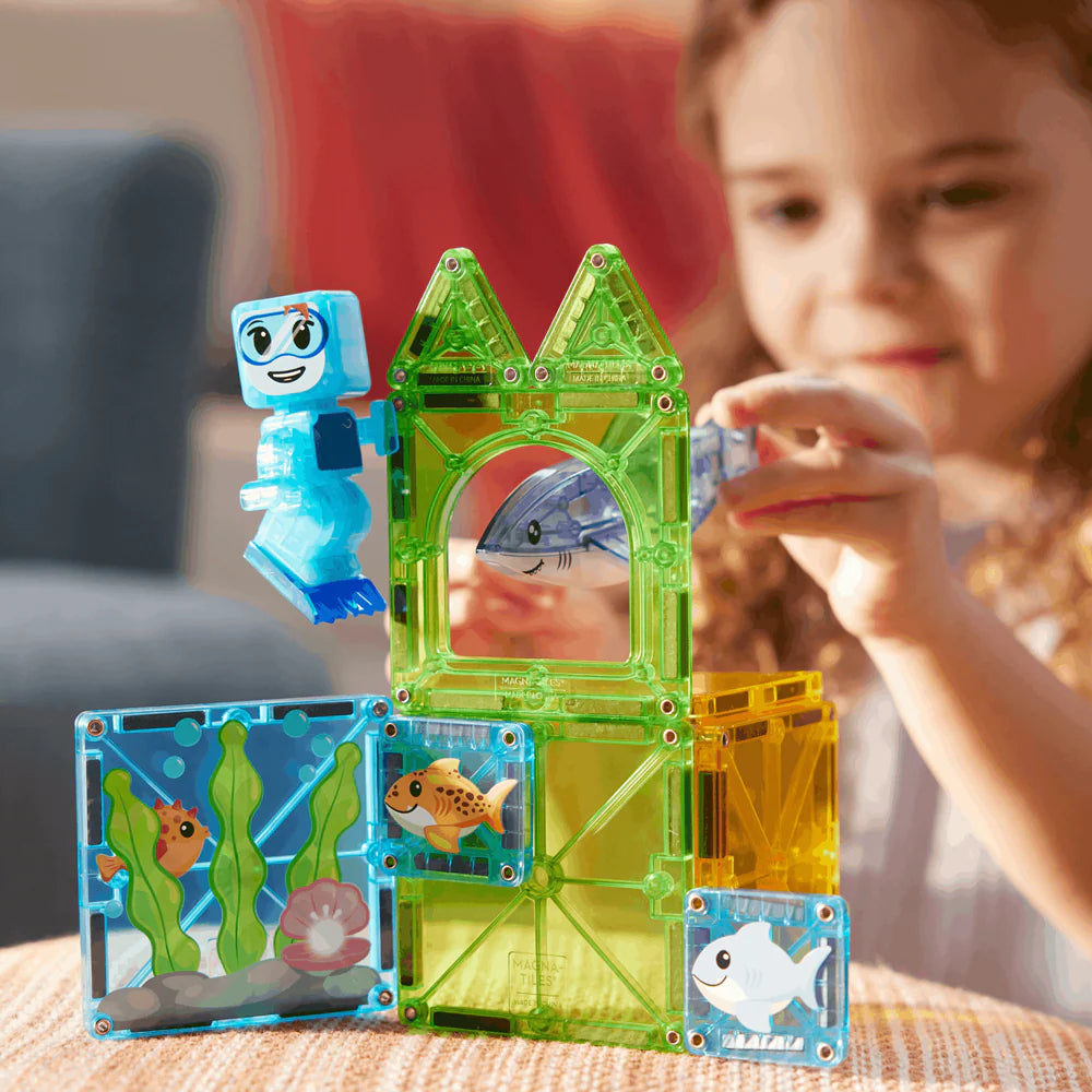 Magna-Tiles Shark Dive - 13 Piece Set