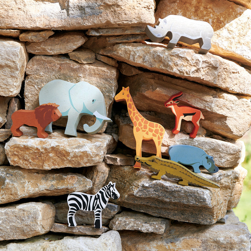 Tender Leaf Safari Animals Display Shelf Set