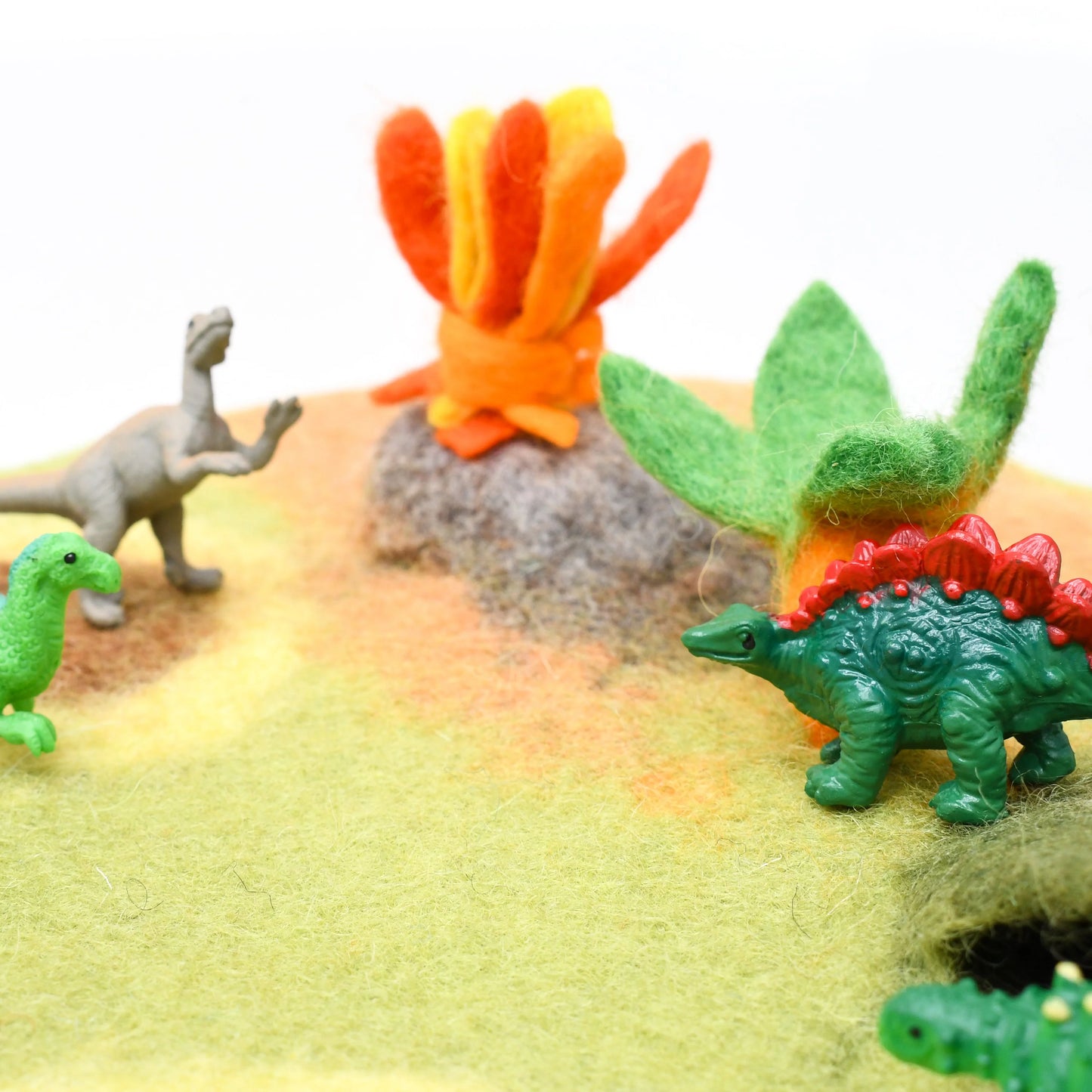 Tara Treasures - Dinosaur Land Play Mat Playscape