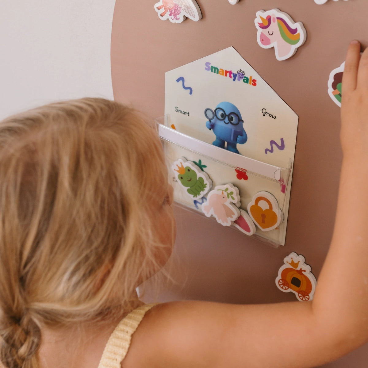 SmartyPals - Magnetic Pen Holder | Magnetic Playwall Organiser