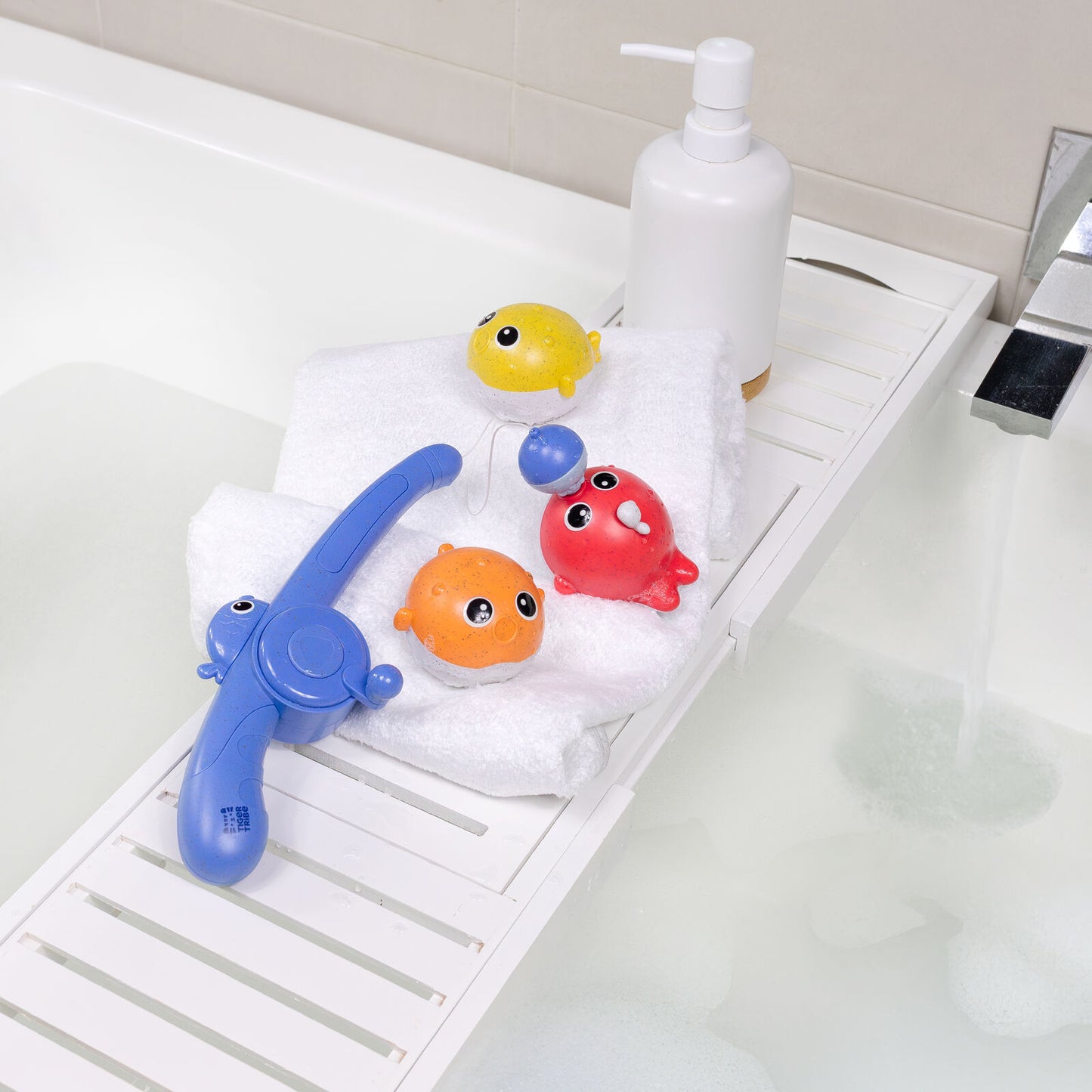 Tiger Tribe - Catch and Splash Bath Toy