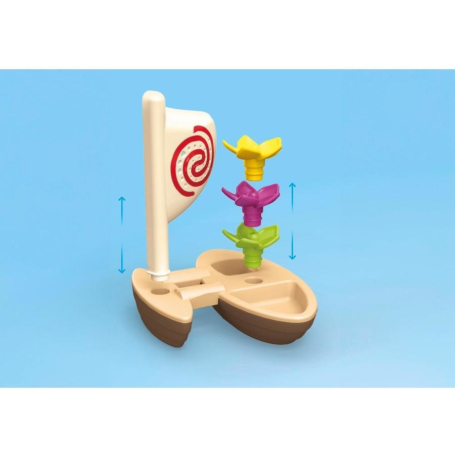 Playmobil Junior Disney - Moana's Sail Boat