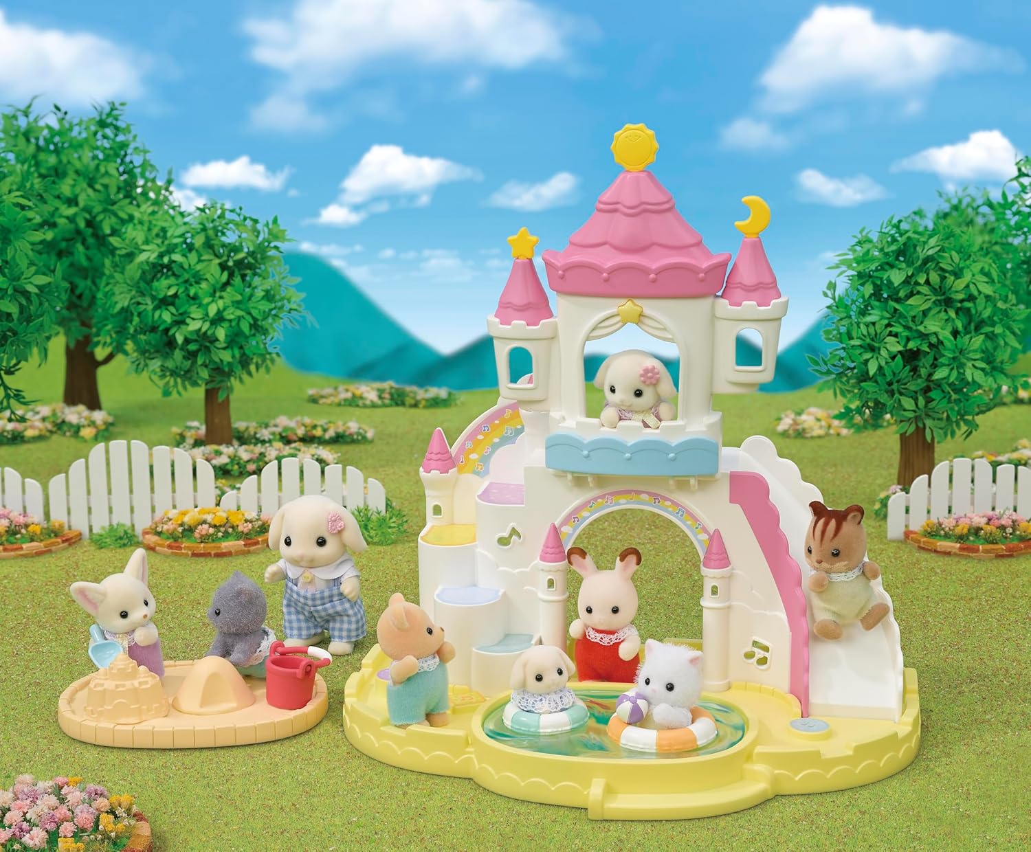Sylvanian Families - Nursery Sandbox and Pool