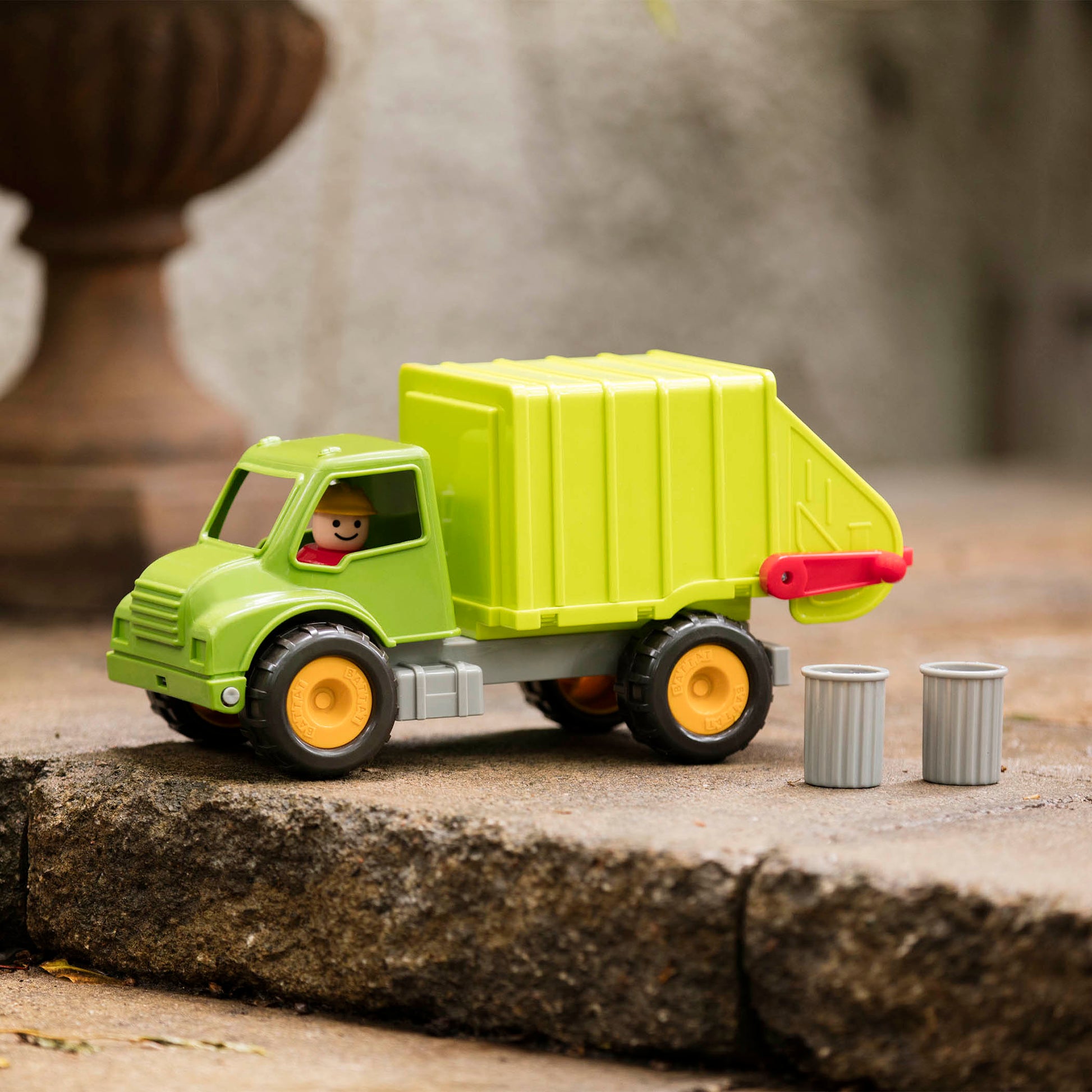 Battat Garbage Truck