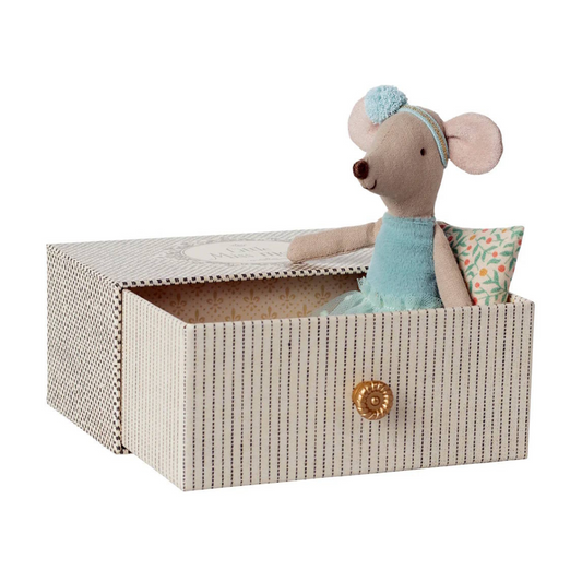 Maileg Little Sister Dance Mouse in Daybed
