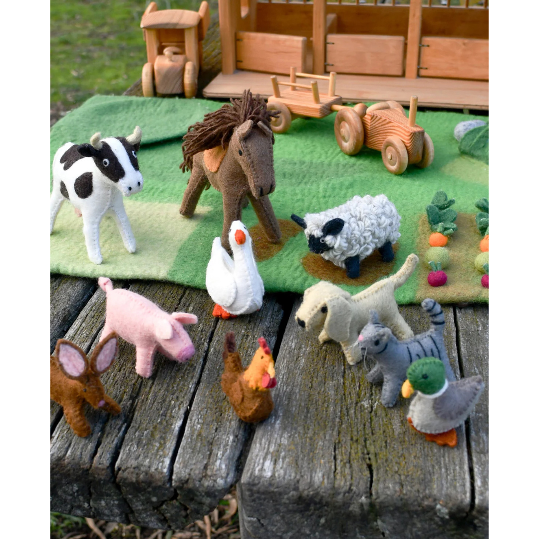 Tara Treasures - Felt Farm Animals Toys Set - Set of 10 Toys