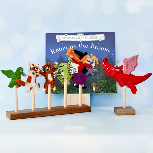 Tara Treasures - The Room On The Broom Finger Puppets Set