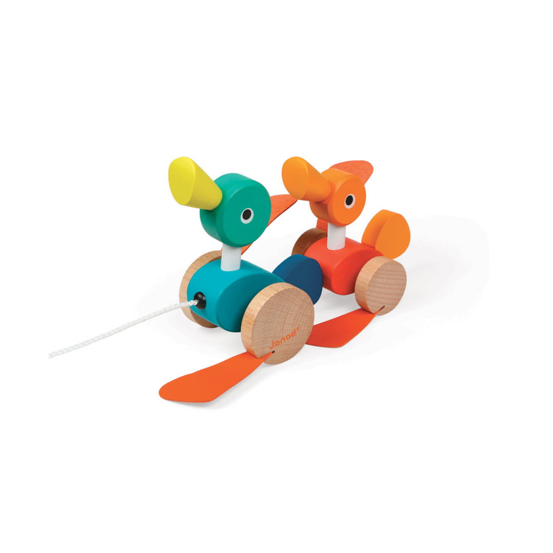 Janod Duck Family Pull Along