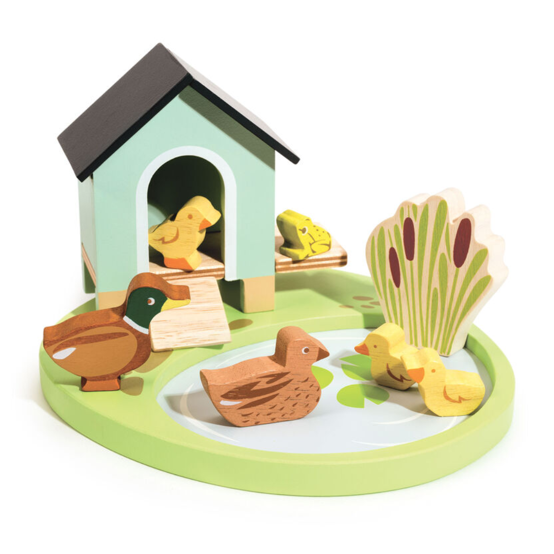 Tender Leaf Pet Duck House Set