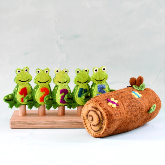 Tara Treasures - 5 Little Speckled Frogs with Log Bag Finger Puppet Set