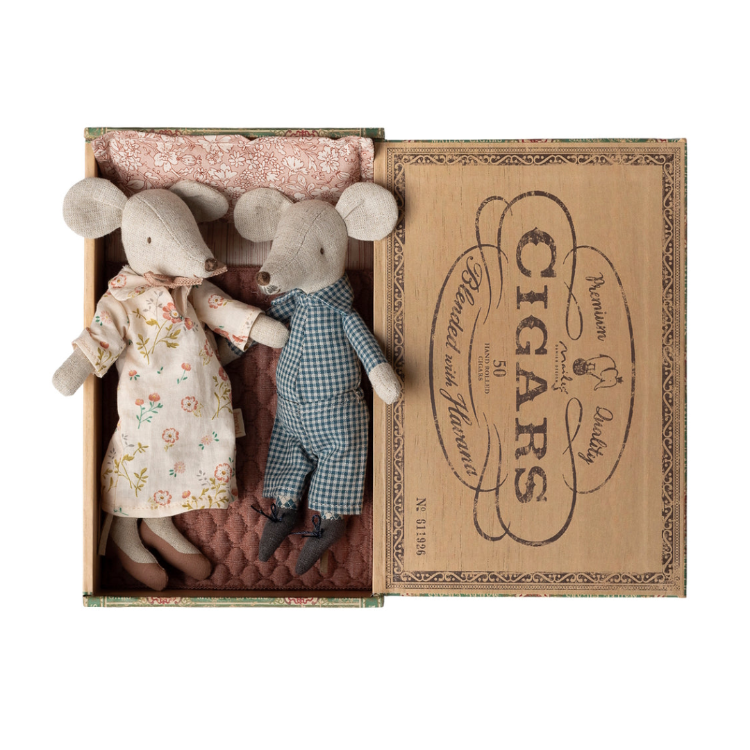 Maileg Grandma and Grandpa Mice in Cigarbox