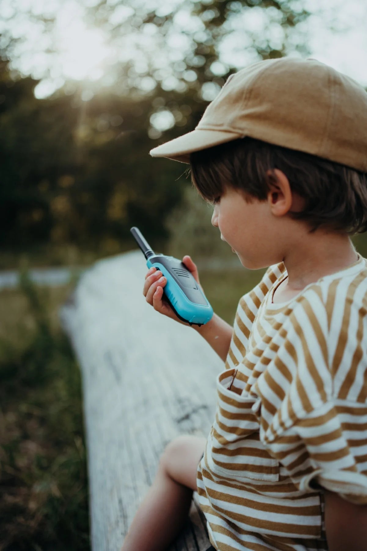Kidytalk - Long Range Walkie Talkie | Blue & Red