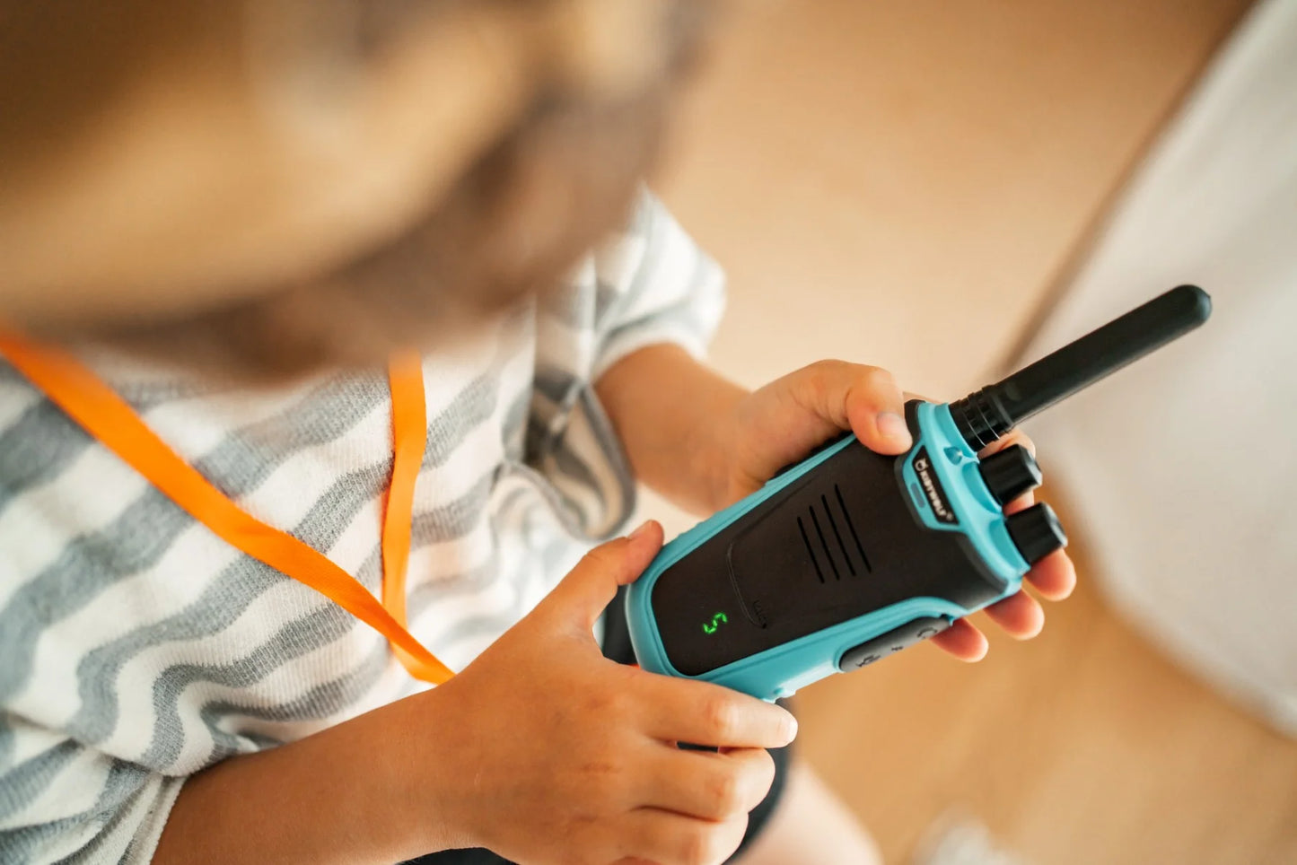 Kidytalk - Long Range Walkie Talkie | Blue & Red