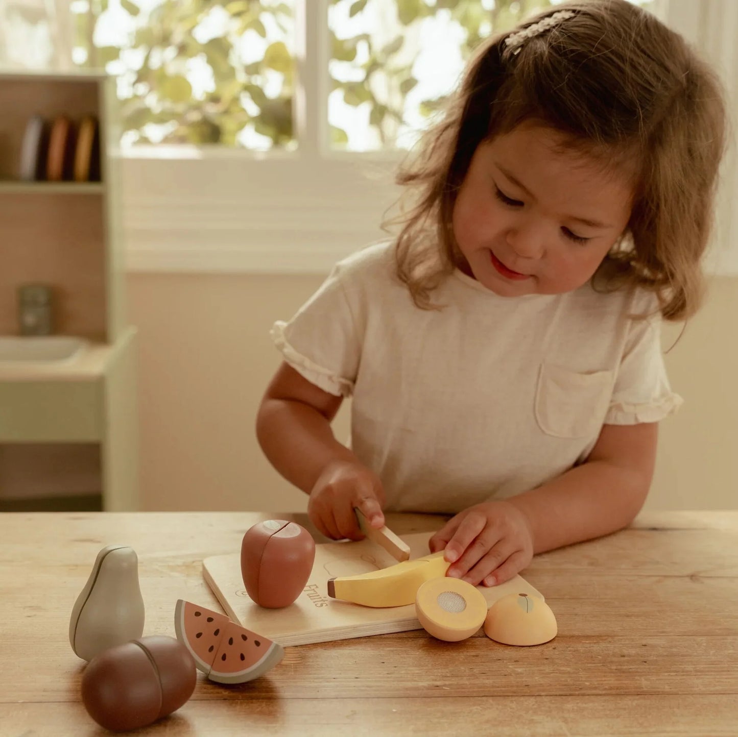 Little Dutch - Cutting Fruit
