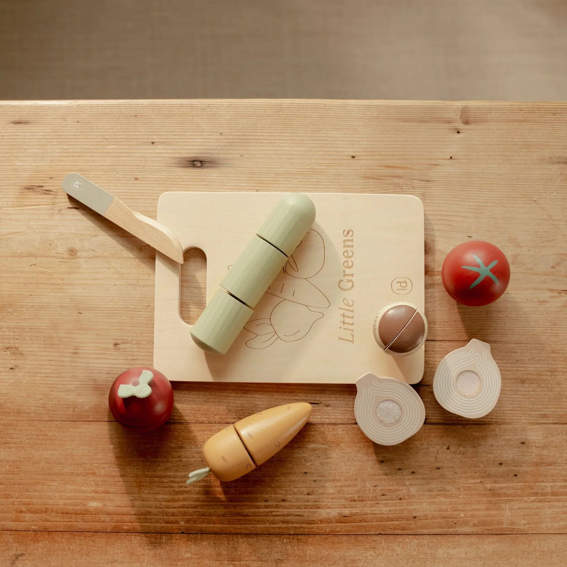 Little Dutch - Slicing Vegetables