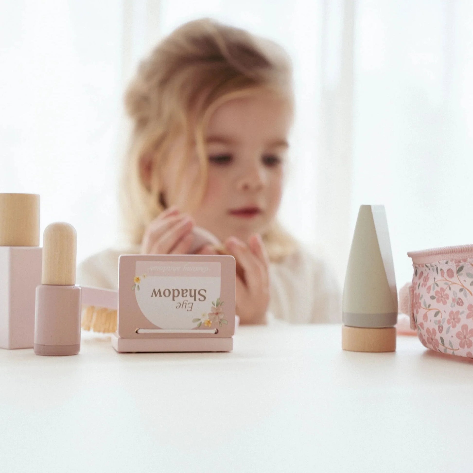 Little Dutch - Wooden Makeup Beauty Case