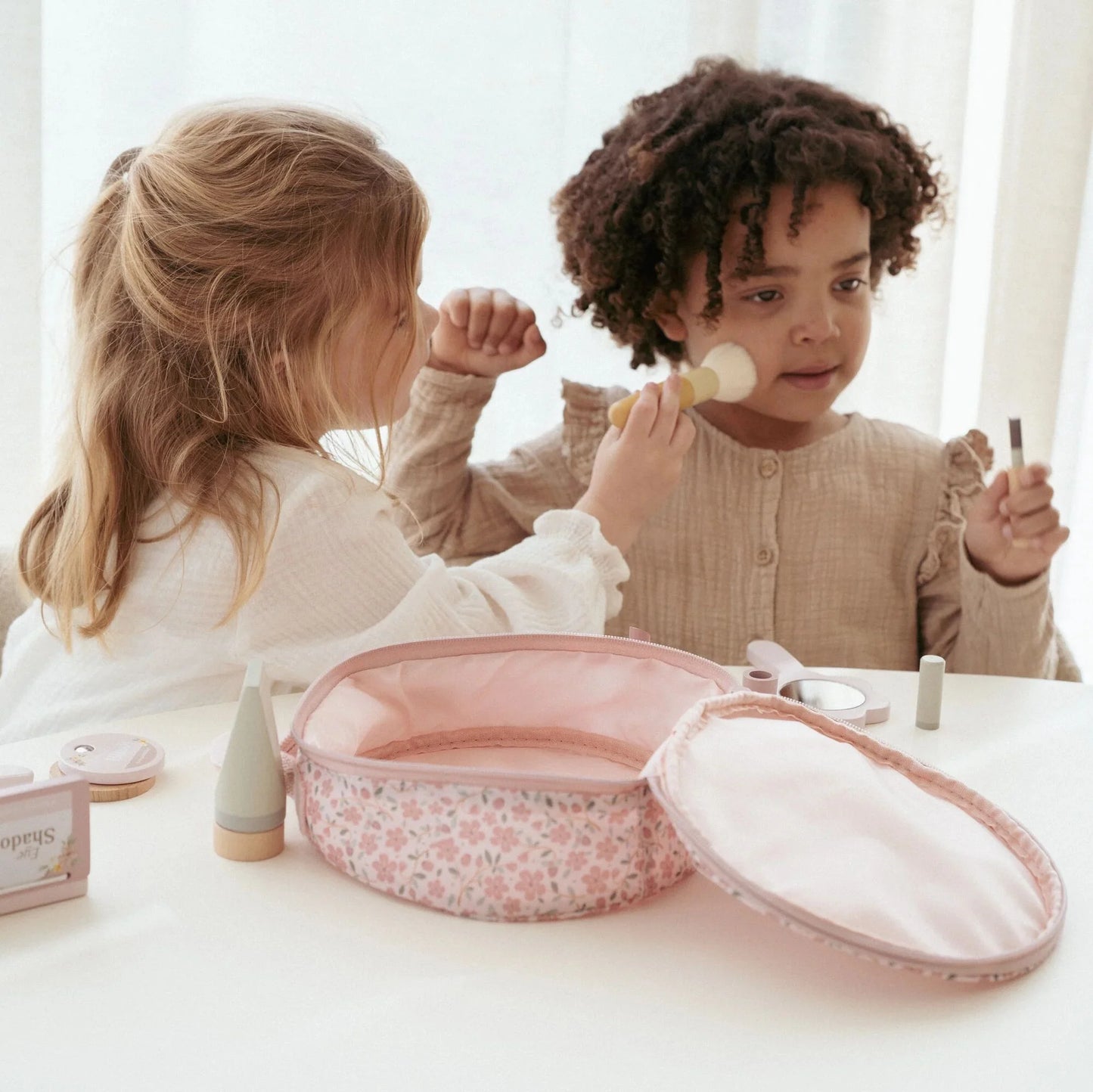 Little Dutch - Wooden Makeup Beauty Case