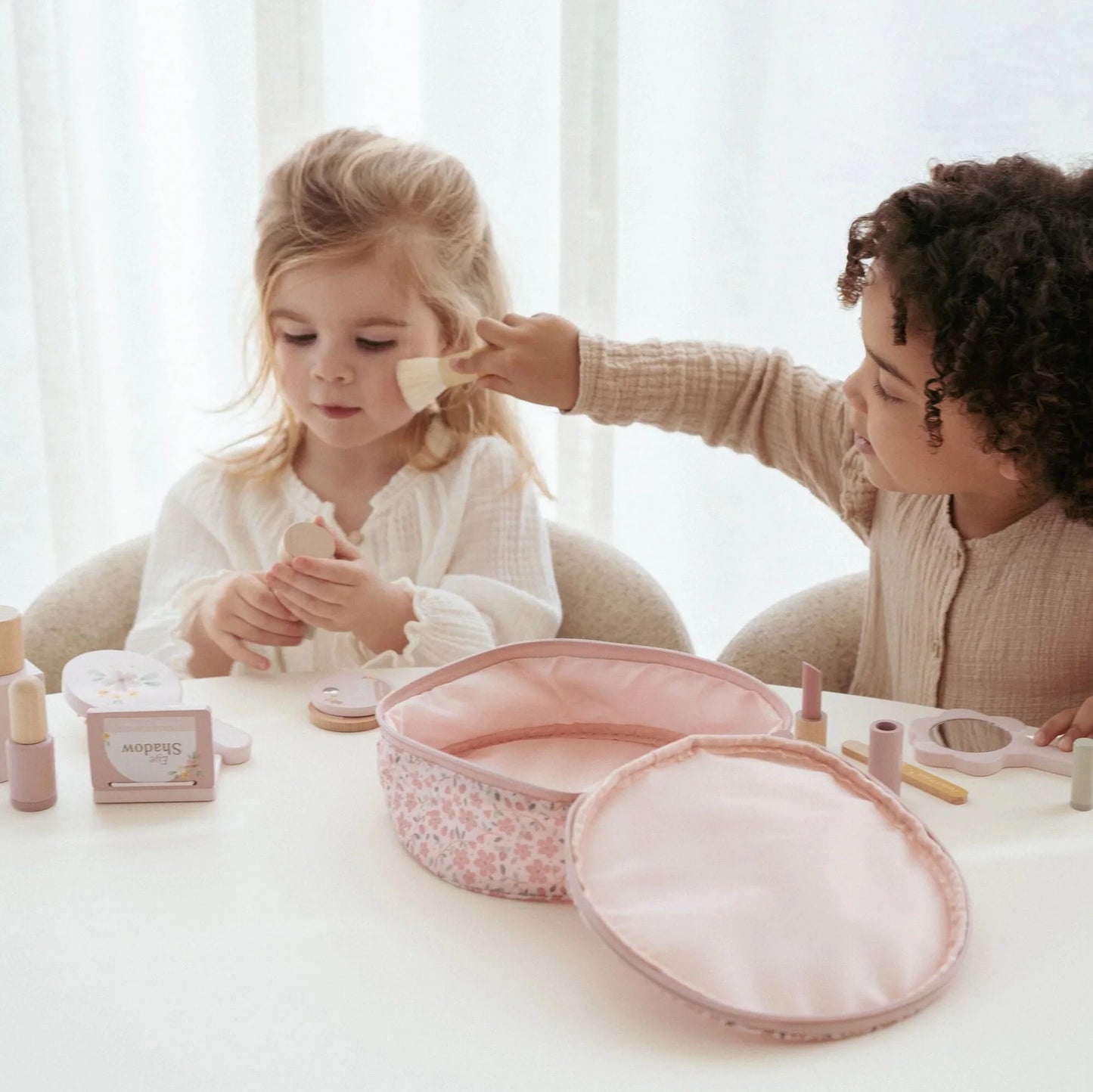 Little Dutch - Wooden Makeup Beauty Case