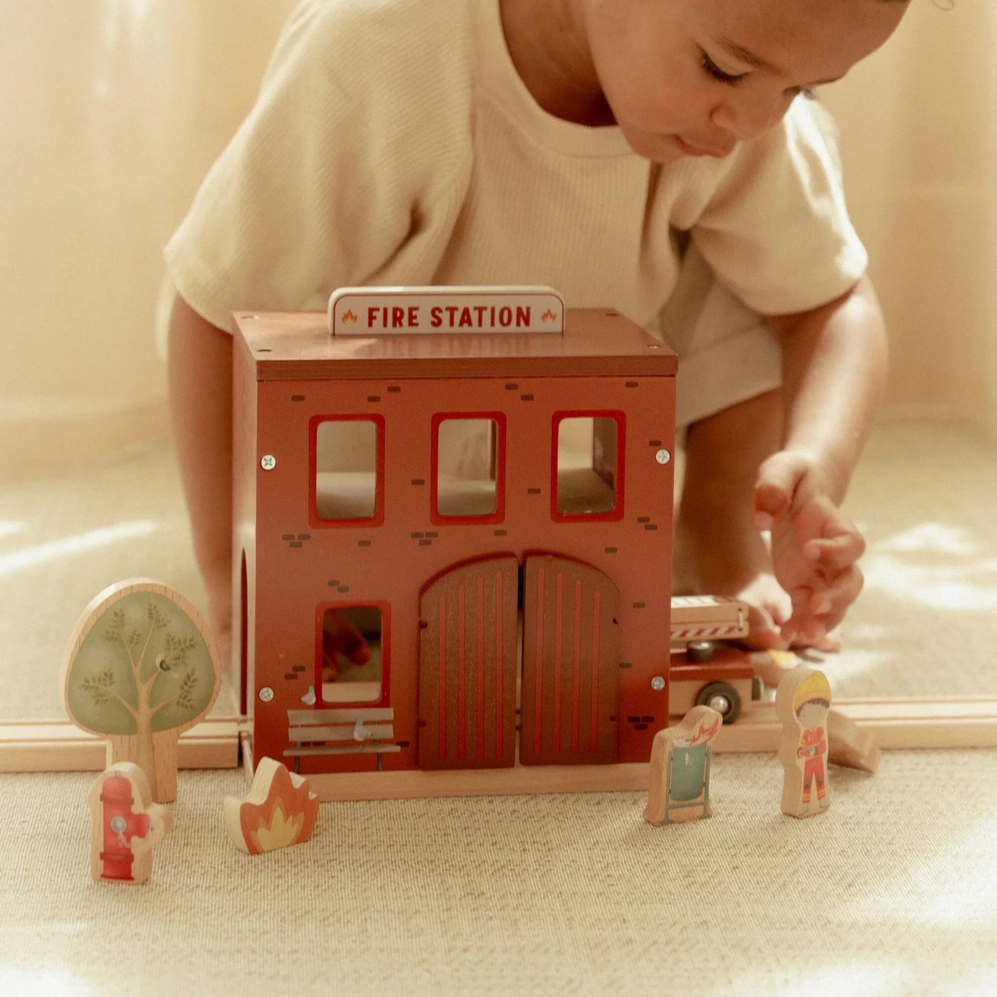 Little Dutch - Wooden Fire Station