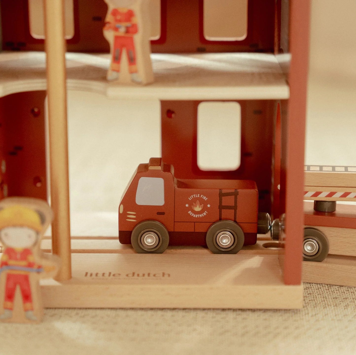 Little Dutch - Wooden Fire Station