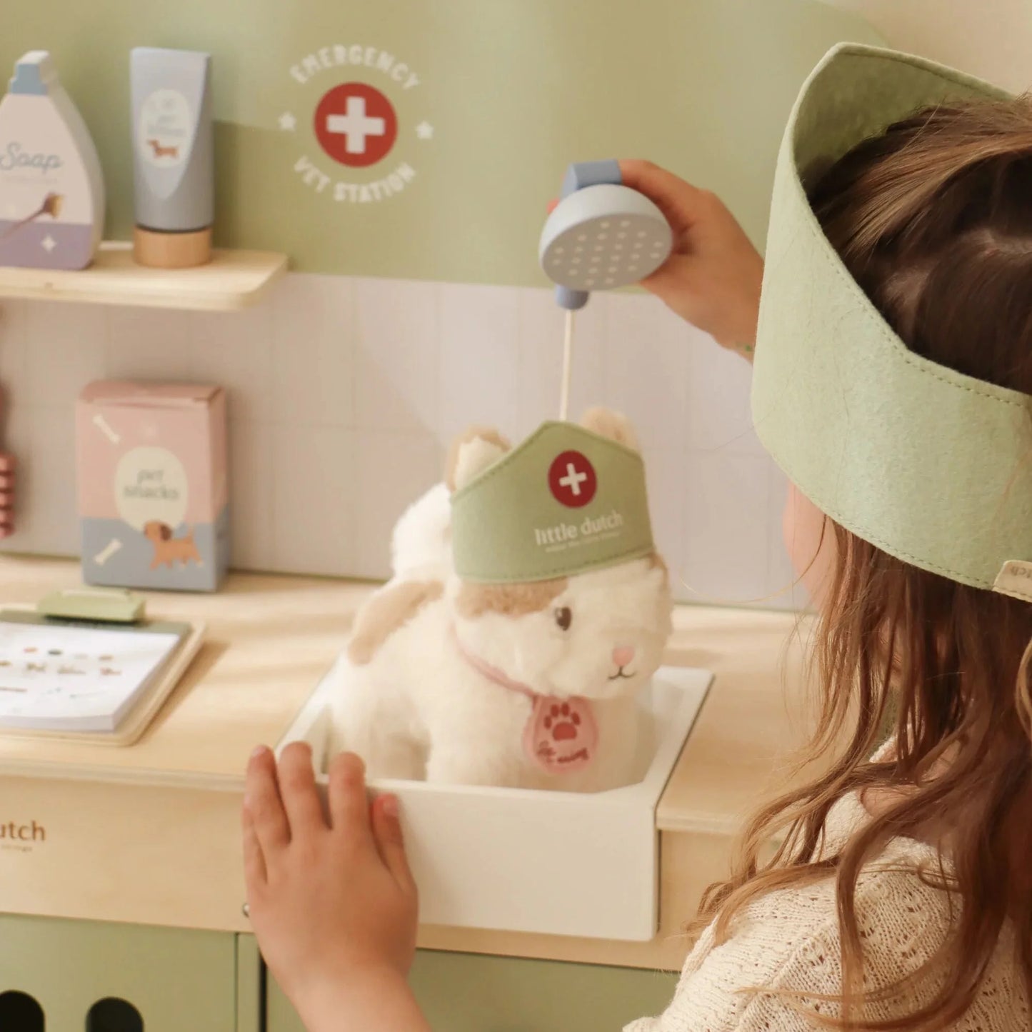 Little Dutch - Wooden Play Veterinary Set