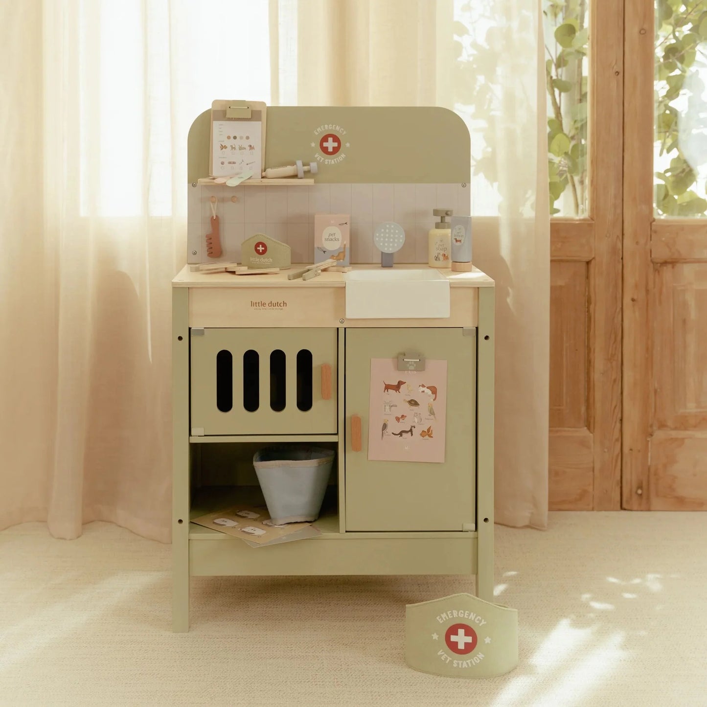 Little Dutch - Wooden Play Veterinary Set