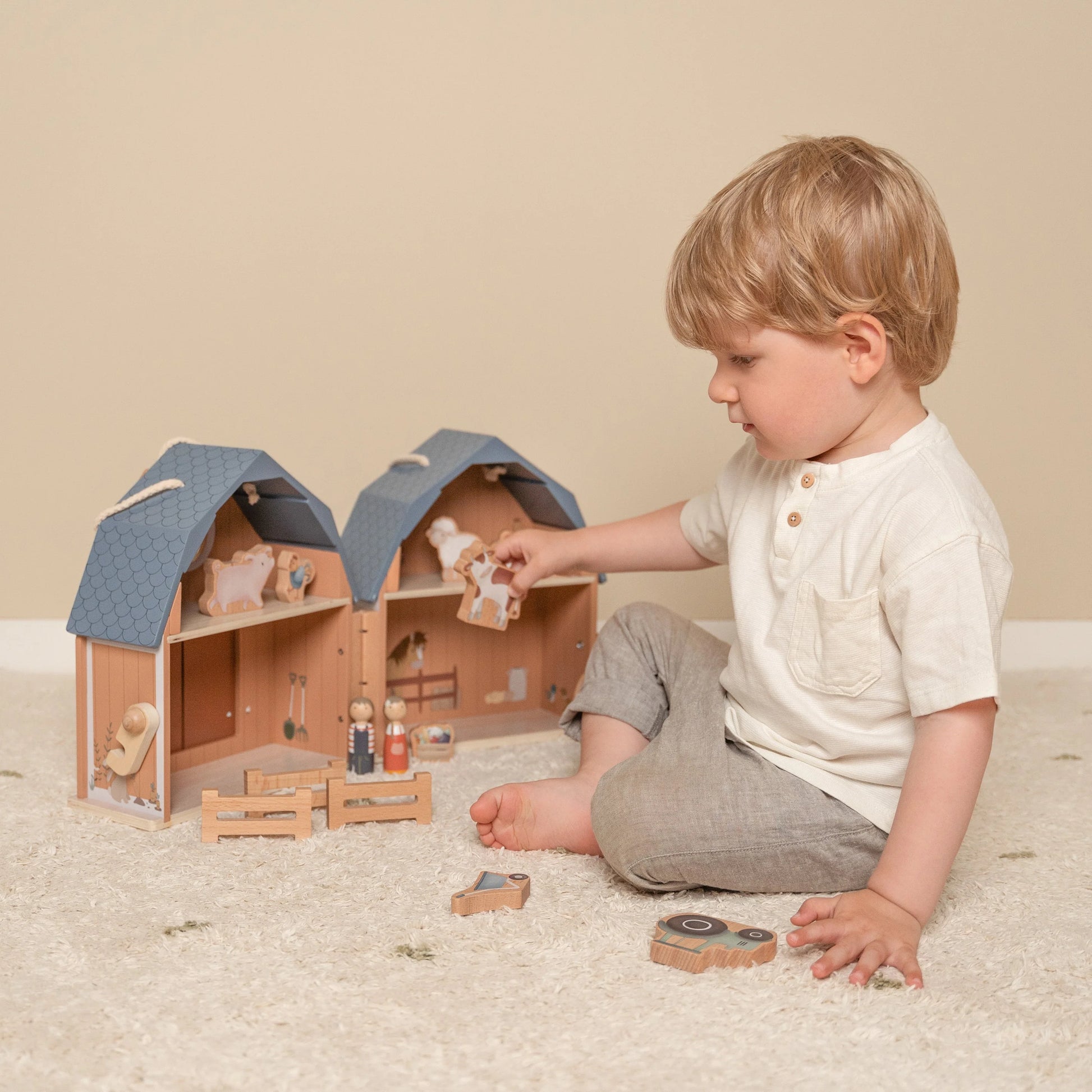 Little Dutch - Little Farm | Portable Wooden Farm House