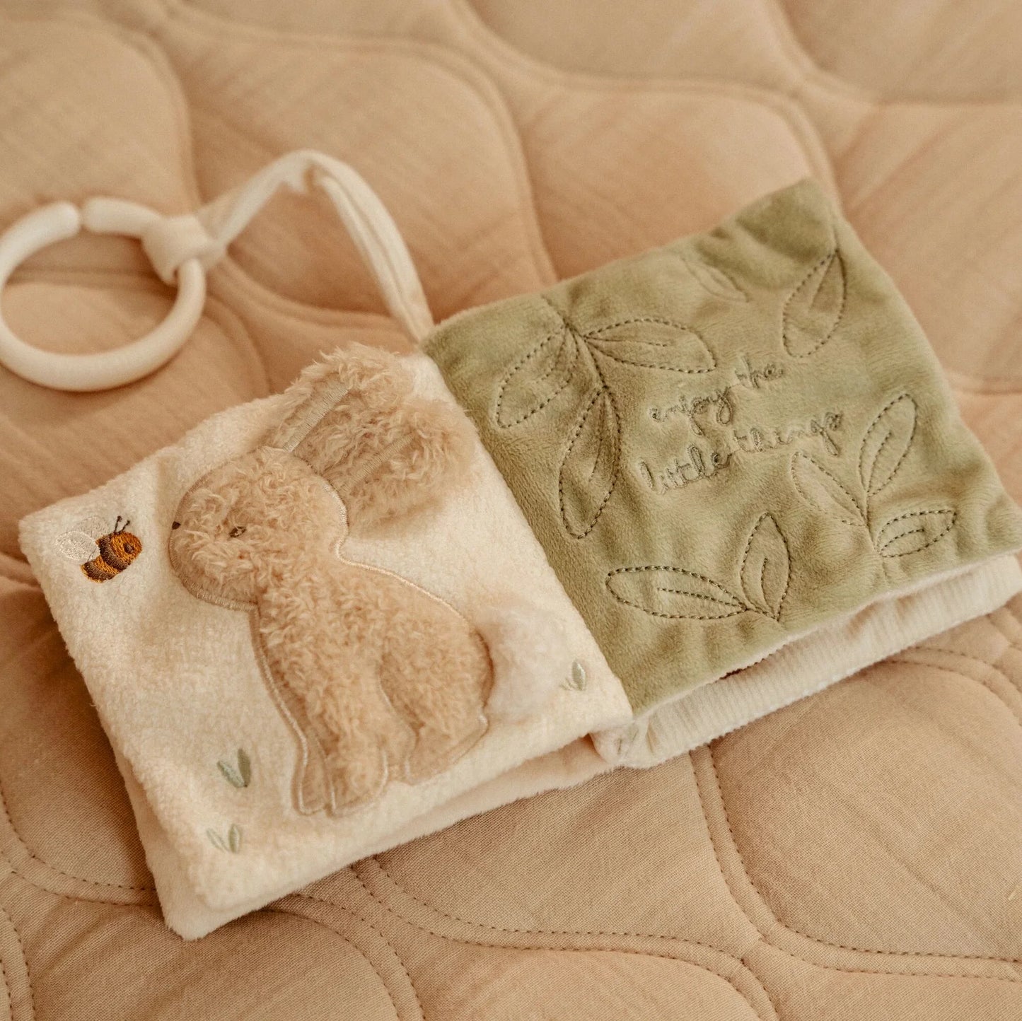 Little Dutch - Newborn Naturals Goose Stroller Book