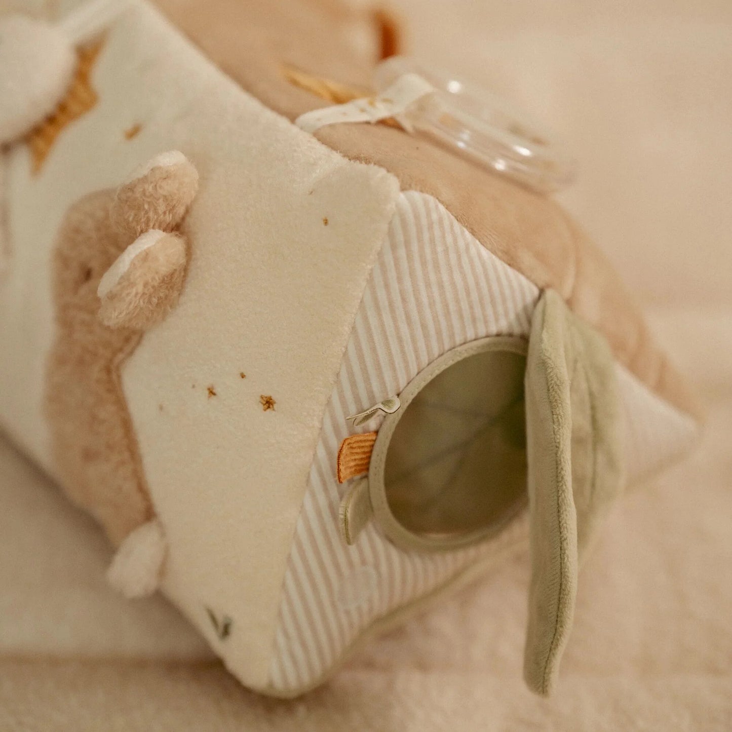Little Dutch - Newborn Naturals | Activity Triangle