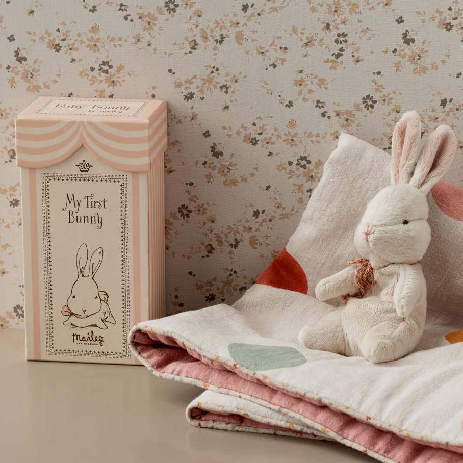 Maileg - My First Bunny Off White
