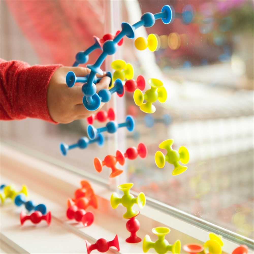 Fat Brain Mini Squigz 1