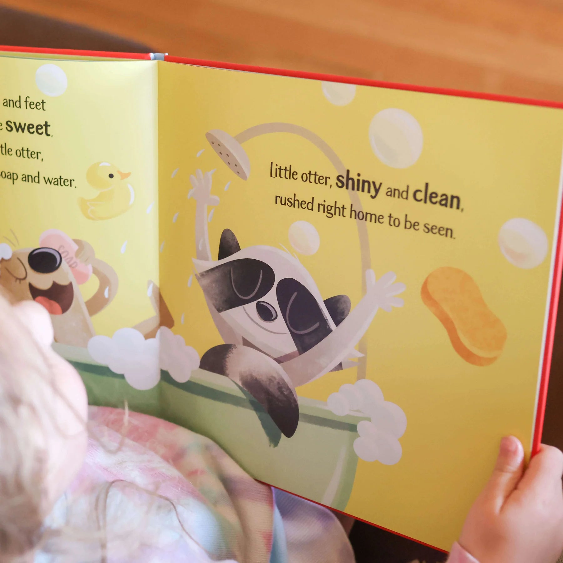 Sassi - Little Otter Cleans Up