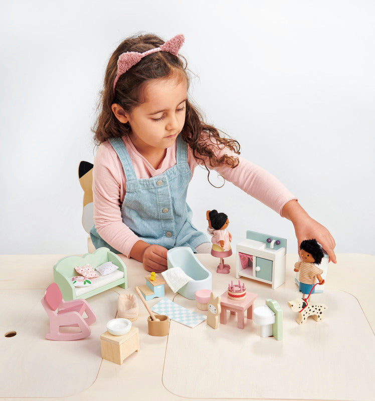 Tender Leaf Countryside Dolls House Wooden Furniture Set