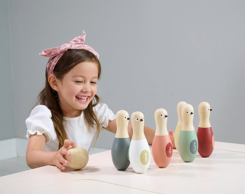 Tender Leaf Birdie Skittles Bowling Set