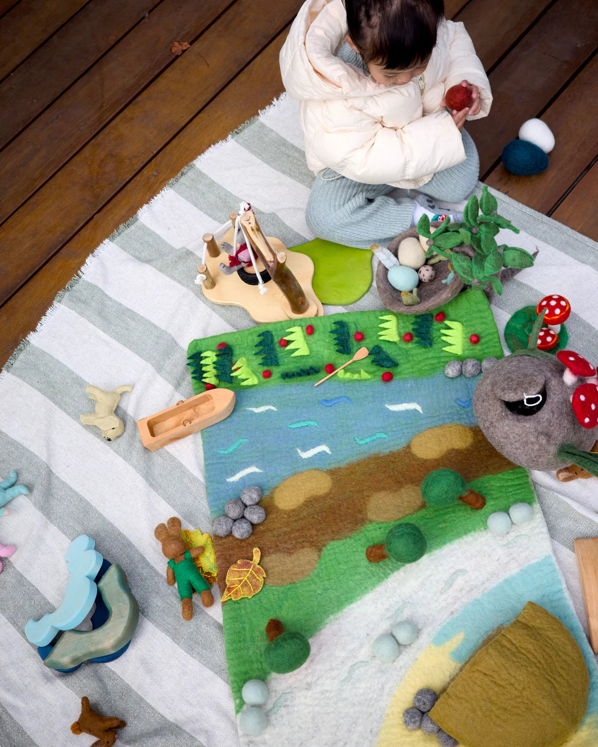 Tara Treasures - Bear Cave Play Mat Playscape