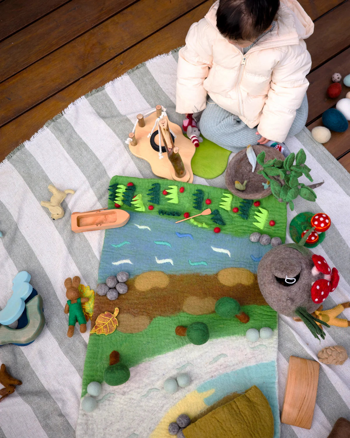 Tara Treasures - Bear Cave Play Mat Playscape