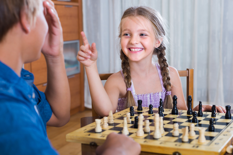 Building Block Deluxe Chess Set - 1,024 Pcs - Build Your own Chess Pieces &  Board, Compatible with All Major Building Blocks, Board Games -   Canada