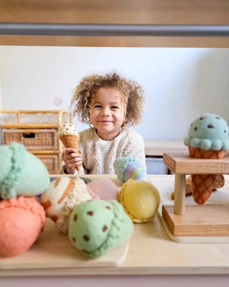 Tara Treasures - Felt Ice Cream Set - Waffle Cones and 9 Ice Cream Scoops