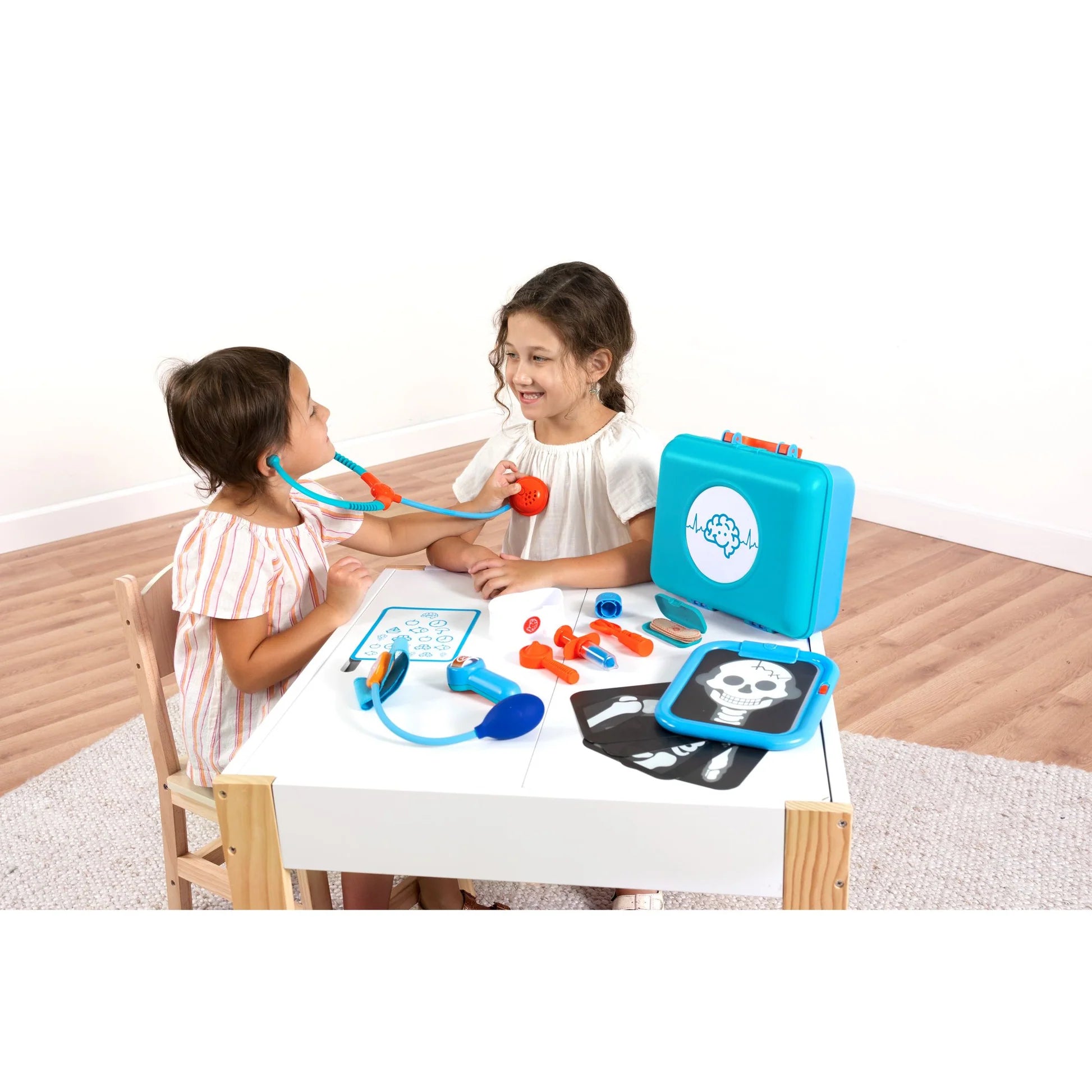 Fat Brain - Pretendables Doctor Set