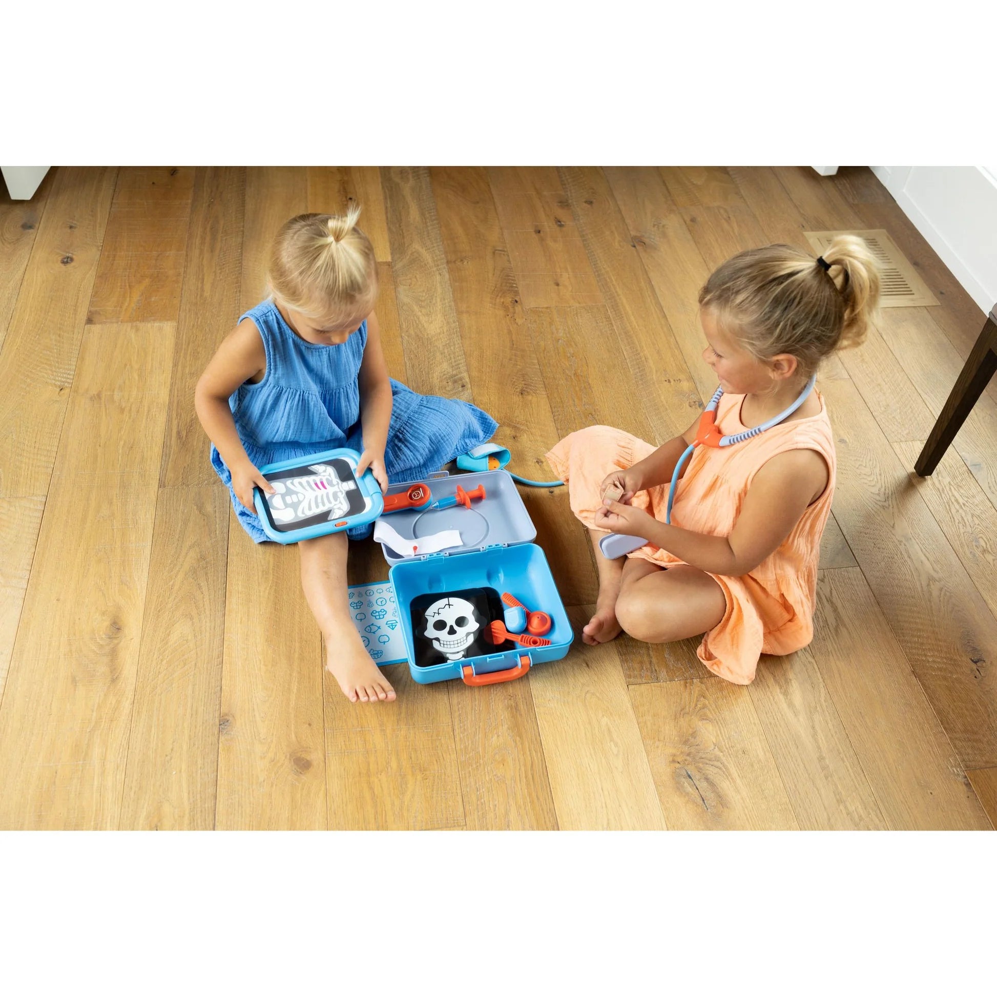 Fat Brain - Pretendables Doctor Set