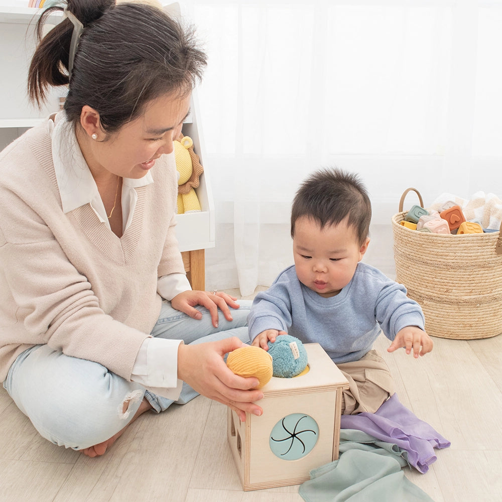 Living Textiles – 4-in-1 Sensory Learning Cube