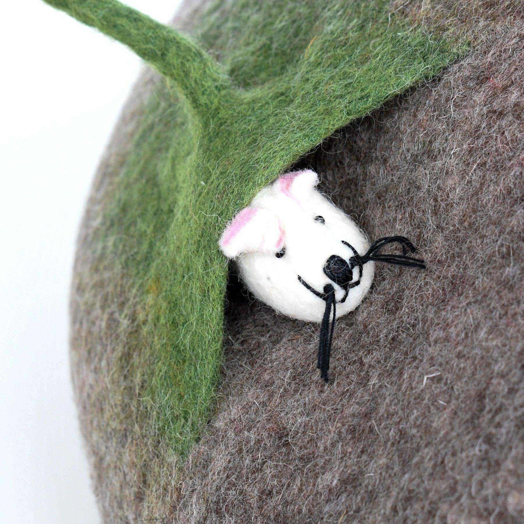 Tara Treasures - Toadstool Cat Cave with Mouse Toy