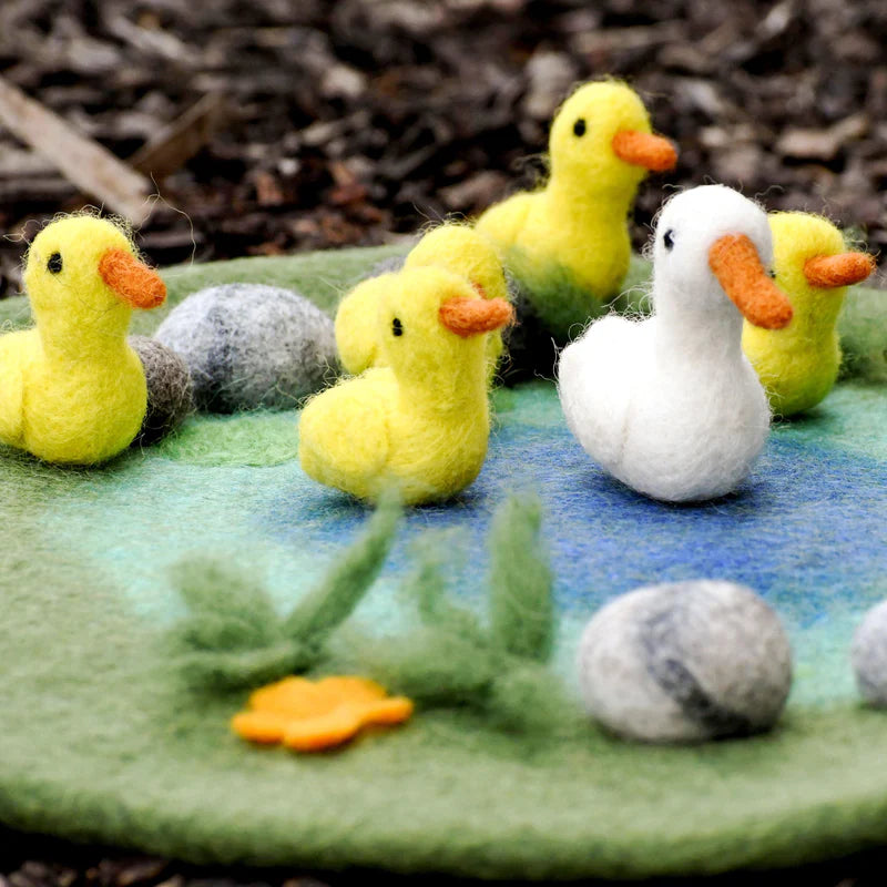 Tara Treasures -  Duck Pond with 6 Ducks Play Mat Playscape